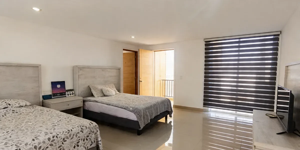 Venta de casa en Zona valle Real  Zapopan - foto 4
