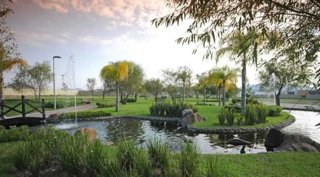 VENTA DE TERRENO EN VALLE IMPERIAL - foto 2